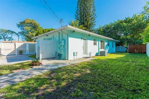 2320 Funston Street Hollywood FL 33020