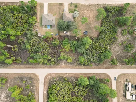 549 Beach Avenue S Lehigh Acres FL 33974