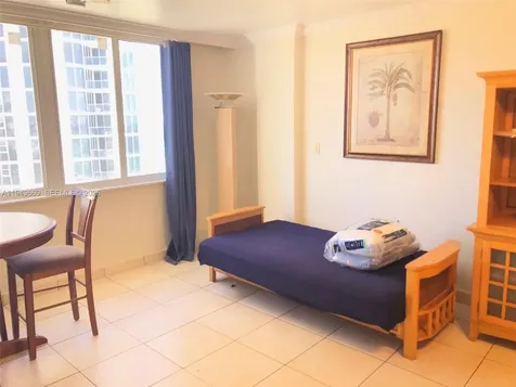 19201 Collins Avenue Sunny Isles Beach FL 33160
