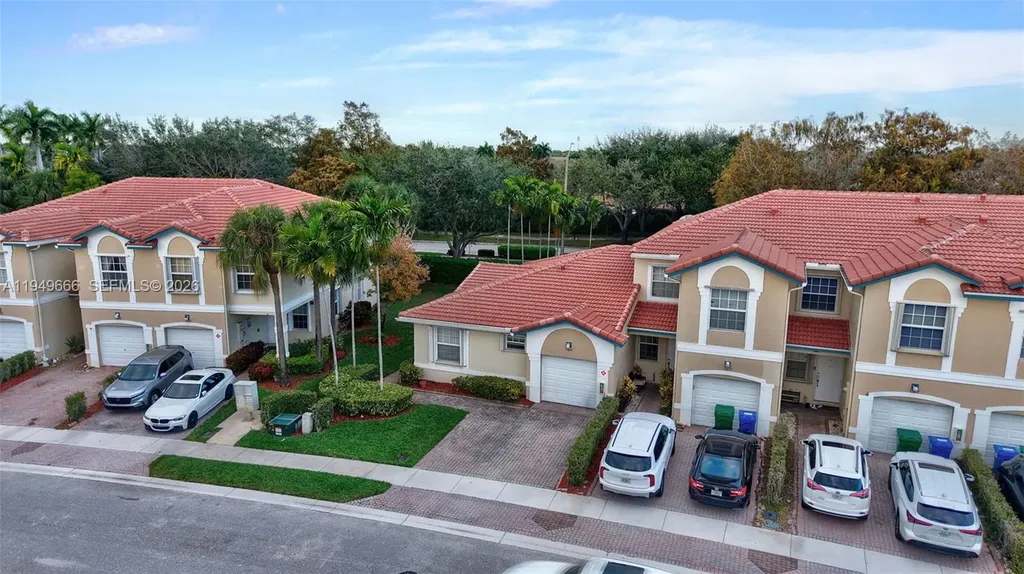 11641 NW 47th Drive Coral Springs FL 33076