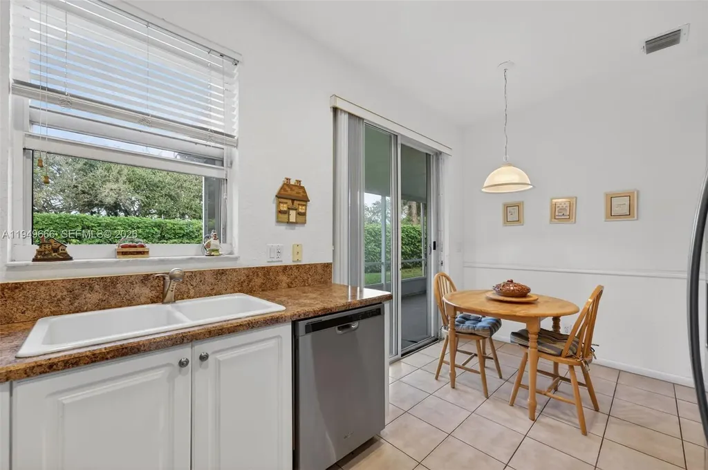 11641 NW 47th Drive Coral Springs FL 33076