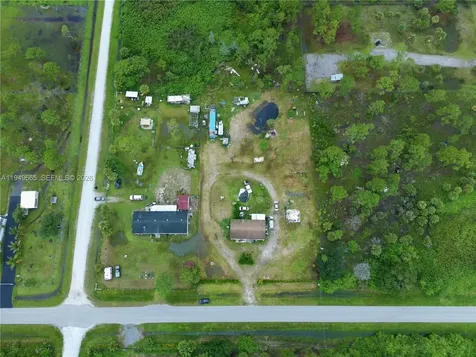 612 Hunting Club Avenue Clewiston FL 33440