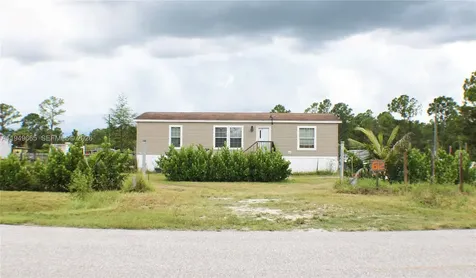 612 Hunting Club Avenue Clewiston FL 33440