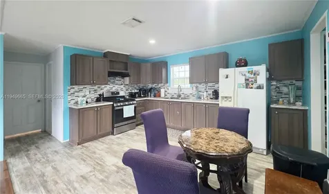 612 Hunting Club Avenue Clewiston FL 33440
