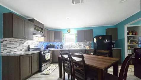 612 Hunting Club Avenue Clewiston FL 33440