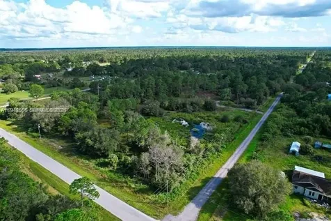 612 Hunting Club Avenue Clewiston FL 33440
