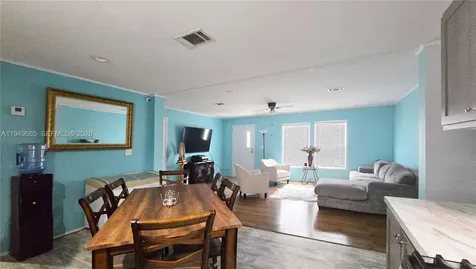 612 Hunting Club Avenue Clewiston FL 33440
