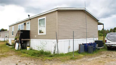 612 Hunting Club Avenue Clewiston FL 33440