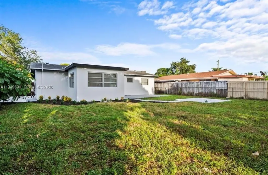 Hollywood FL 33021