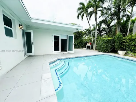 2075 S Hibiscus Drive North Miami FL 33181