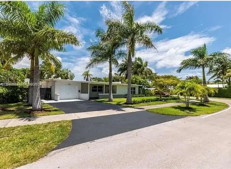 2075 S Hibiscus Drive North Miami FL 33181