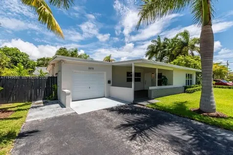 2075 S Hibiscus Drive North Miami FL 33181
