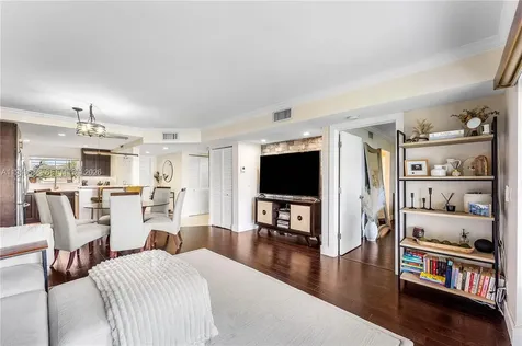 503 Republic Court Deerfield Beach FL 33442