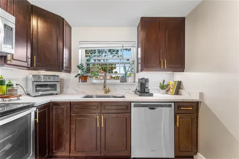 503 Republic Court Deerfield Beach FL 33442