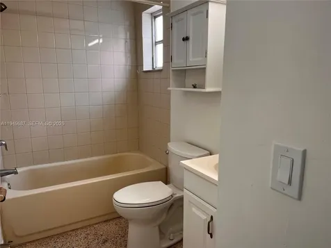 928 SW 30th Avenue Miami FL 33135