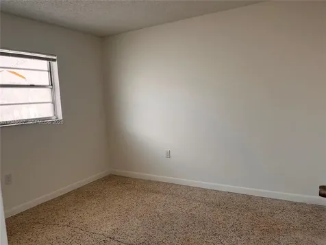 928 SW 30th Avenue Miami FL 33135
