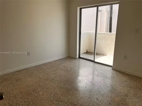 928 SW 30th Avenue Miami FL 33135