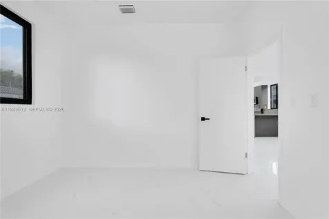 972 SW 44th Avenue Miami FL 33134