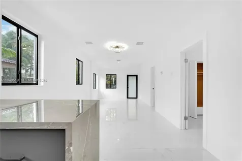 972 SW 44th Avenue Miami FL 33134
