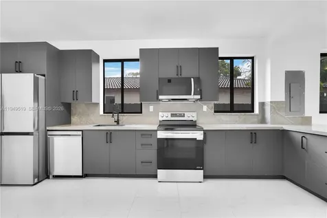 972 SW 44th Avenue Miami FL 33134