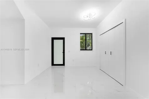 972 SW 44th Avenue Miami FL 33134