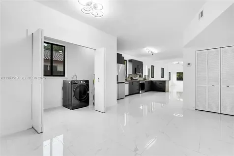 972 SW 44th Avenue Miami FL 33134