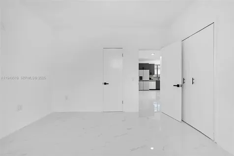 972 SW 44th Avenue Miami FL 33134