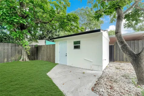 972 SW 44th Avenue Miami FL 33134