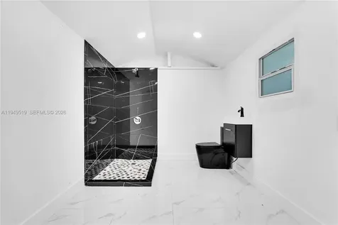 972 SW 44th Avenue Miami FL 33134