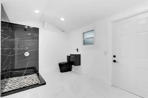 972 SW 44th Avenue Miami FL 33134