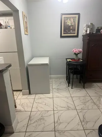 350 E 21st Street Hialeah FL 33010