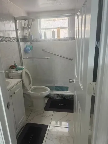350 E 21st Street Hialeah FL 33010