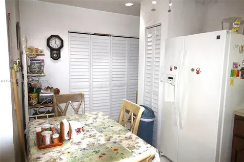 2000 SW 84th Avenue Miami FL 33155