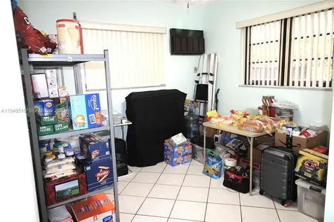2000 SW 84th Avenue Miami FL 33155
