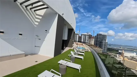 225 N Miami Avenue Miami FL 33132