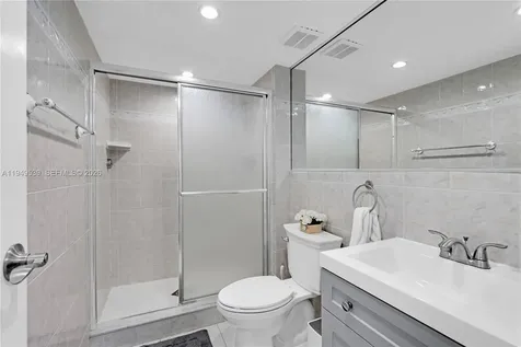 20301 W Country Club Drive Aventura FL 33180