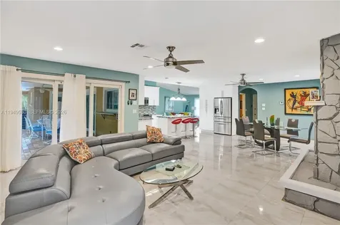 11201 NW 4th Court Plantation FL 33325