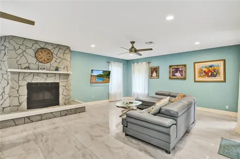 11201 NW 4th Court Plantation FL 33325
