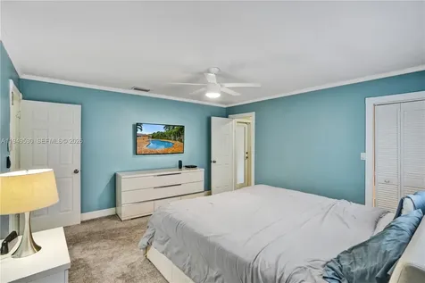 11201 NW 4th Court Plantation FL 33325
