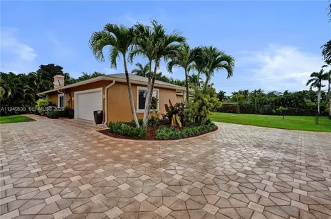 11201 NW 4th Court Plantation FL 33325