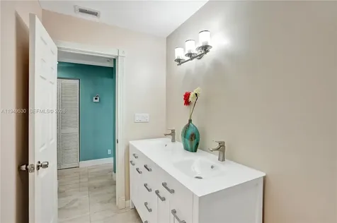 11201 NW 4th Court Plantation FL 33325