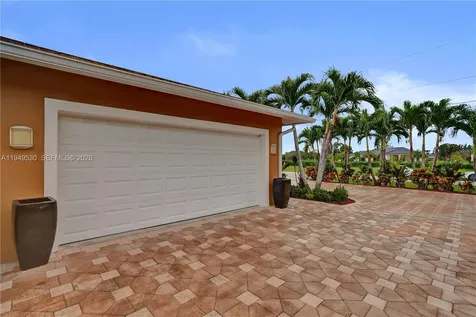 11201 NW 4th Court Plantation FL 33325
