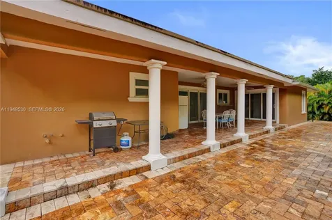 11201 NW 4th Court Plantation FL 33325