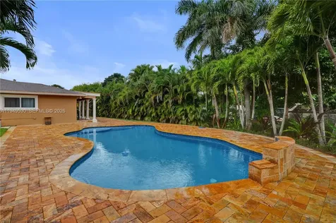 11201 NW 4th Court Plantation FL 33325