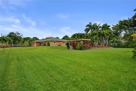 11201 NW 4th Court Plantation FL 33325