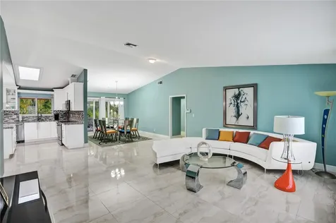 11201 NW 4th Court Plantation FL 33325
