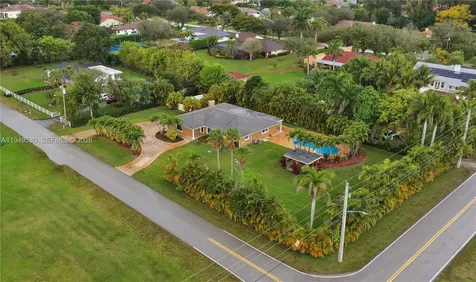 11201 NW 4th Court Plantation FL 33325