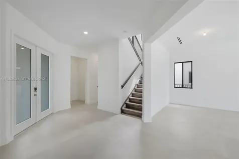 19670 NE 14th Court Miami FL 33179
