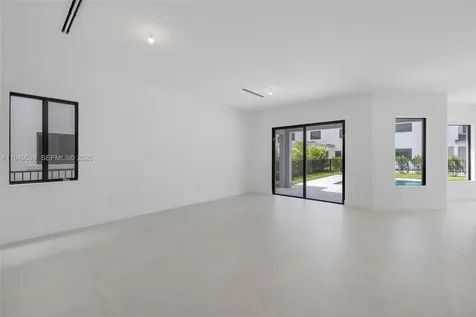 19670 NE 14th Court Miami FL 33179