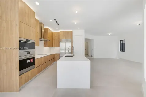 19670 NE 14th Court Miami FL 33179